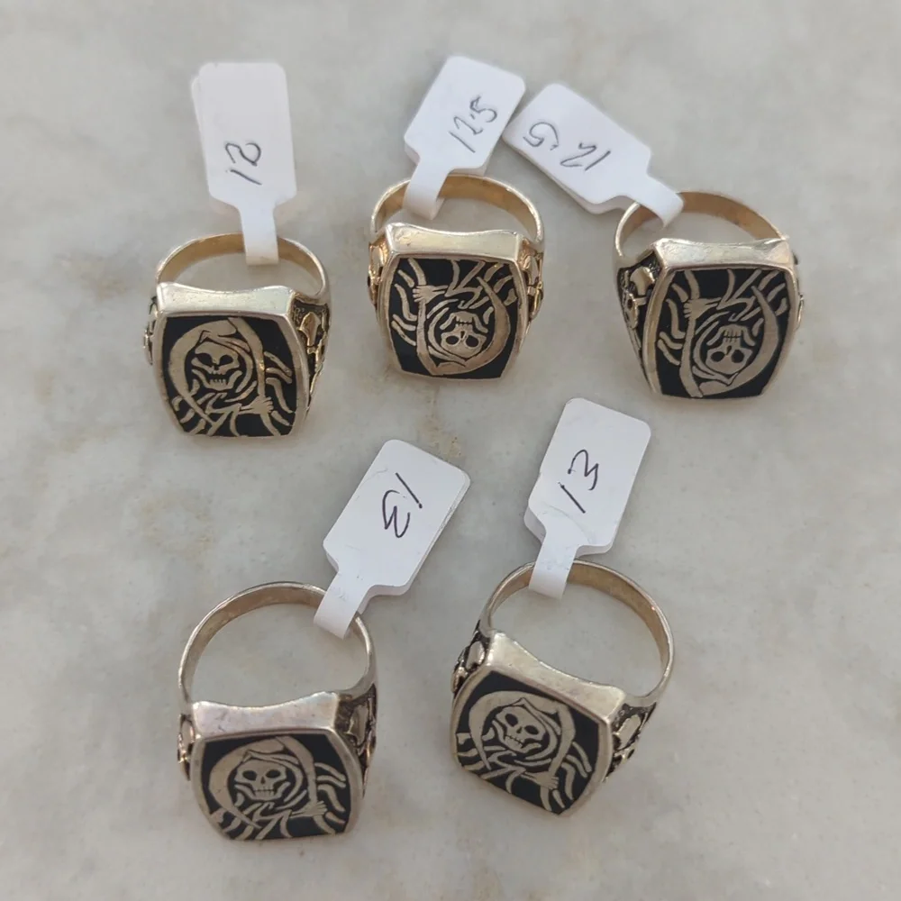 SILVER. Rings - Picture 2 of 3